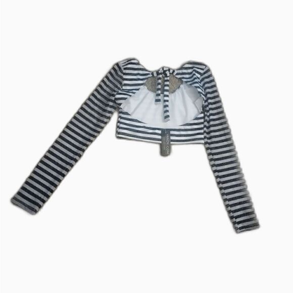 Yandy black/white swimsuit top with sheer sleeves nwt - Picture 4 of 5